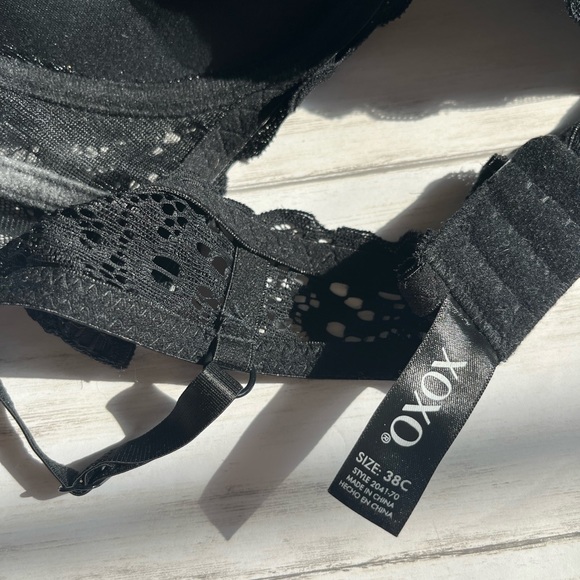 Black Lacy Bra - Picture 2 of 4